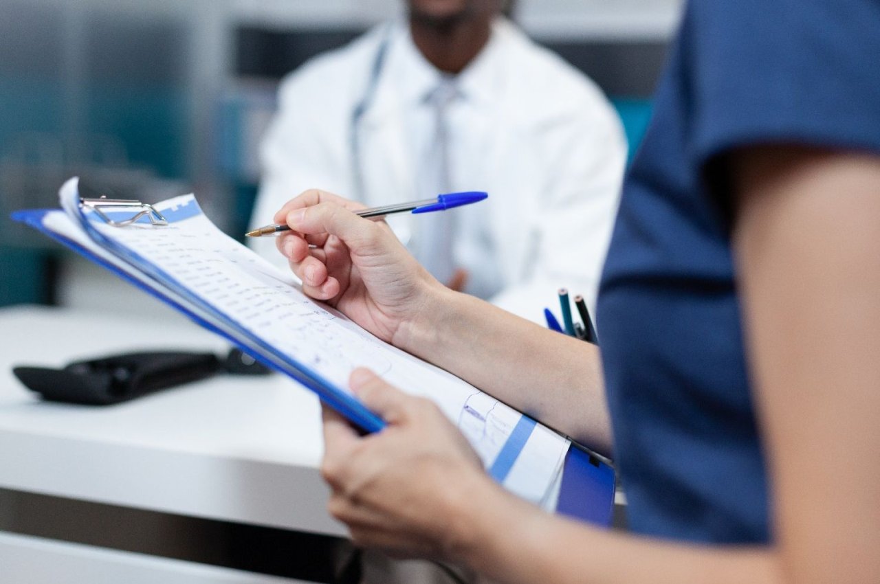 Rescisão de plano de saúde empresarial com menos de 30 vidas exige justificativa, decide STJ